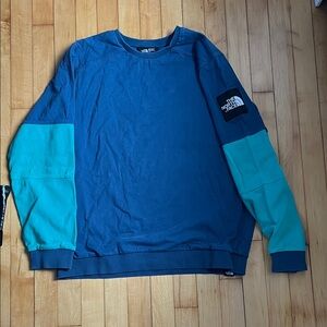 The North Face Men's Dual-Tone Blue Sweater